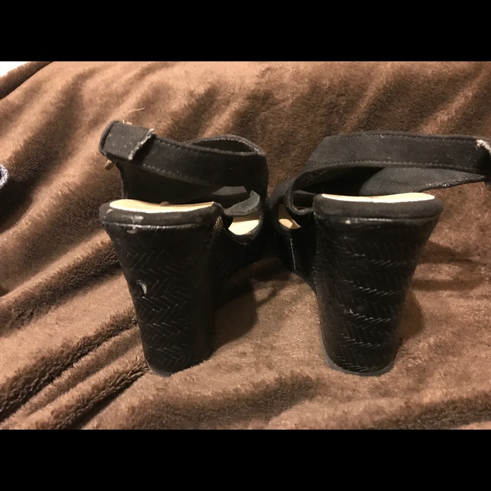 Black suede wedges - Picture 3 of 4